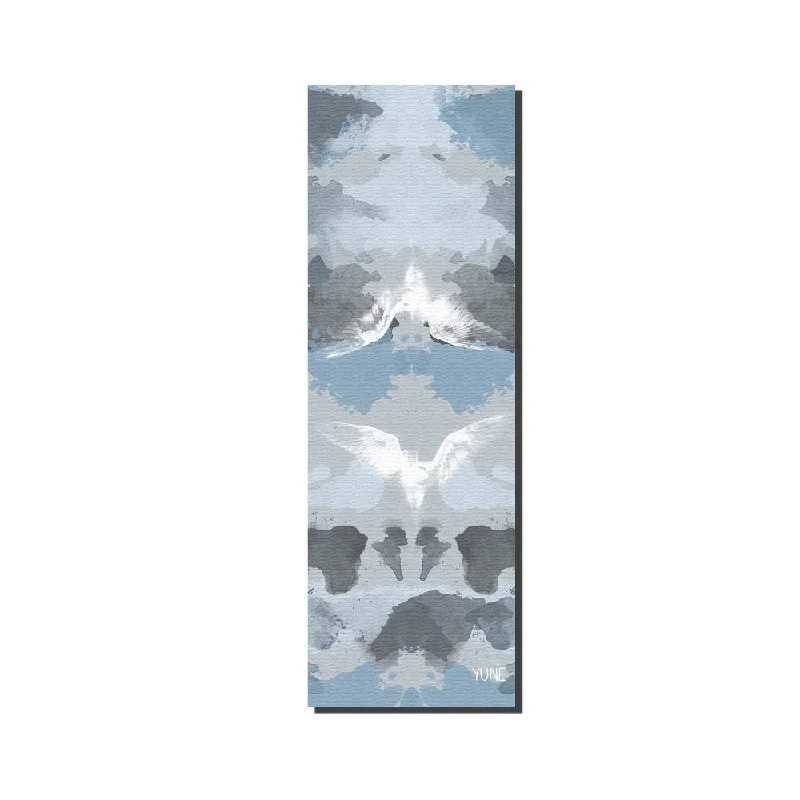 Yune Yoga Mat Blue Birds Larch