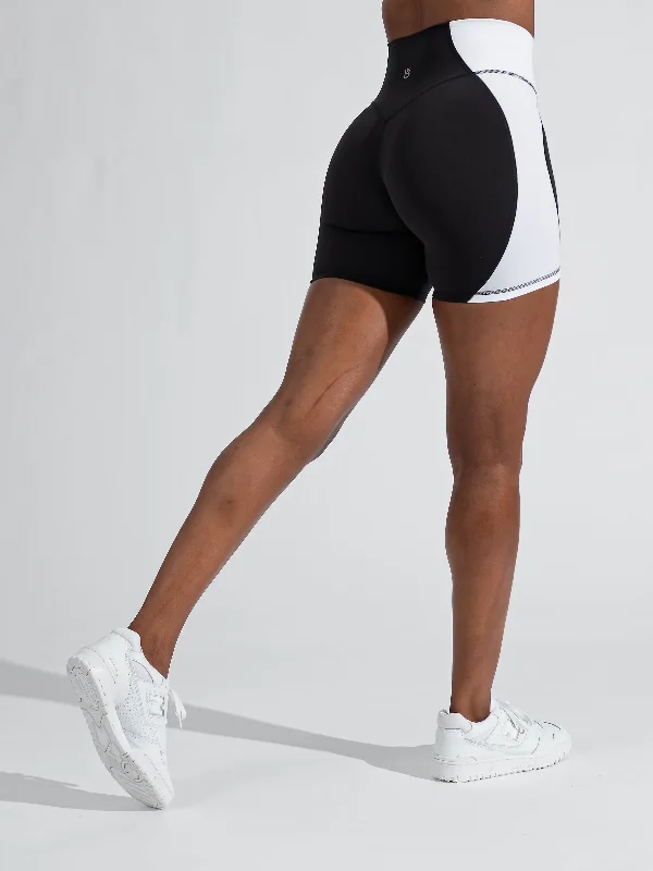 Aurora Short 6"" - Onyx Black and White